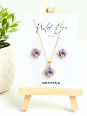 Purple Shades Flower Jewellery Set